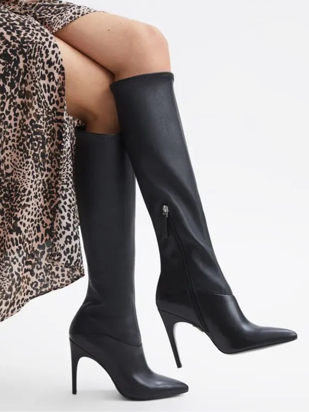 Carina
Knee High Leather Boots in Black